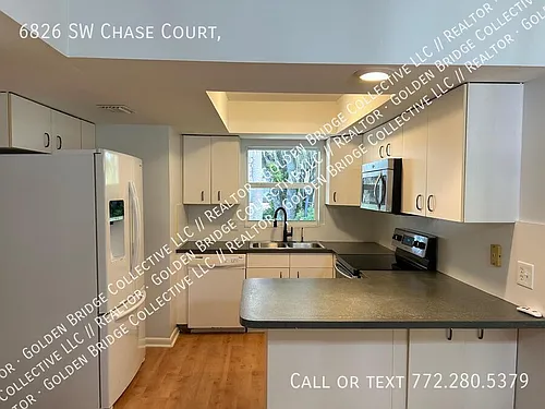 6826 SW Chase Ct Photo 1