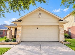 19411 Kingston Green Ln, Houston, TX 77073