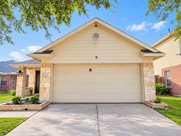 19411 Kingston Green Ln, Houston, TX 77073