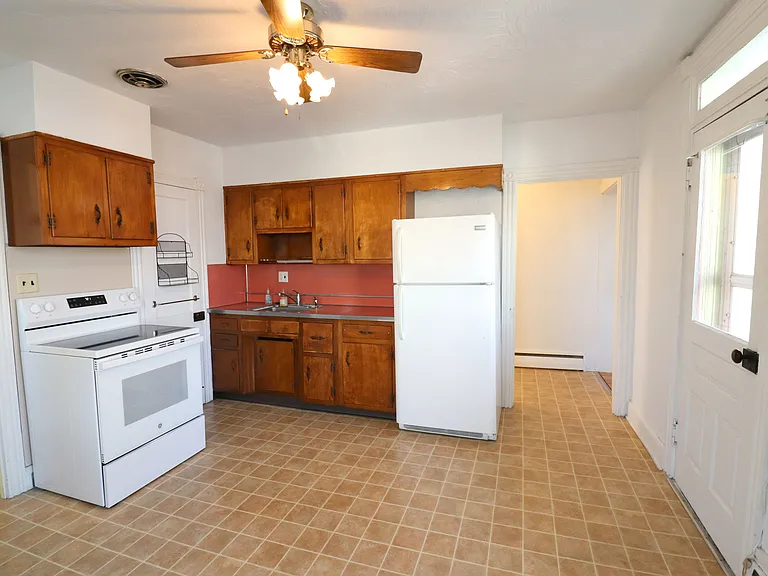 24 N Church St #2 — Photo 9