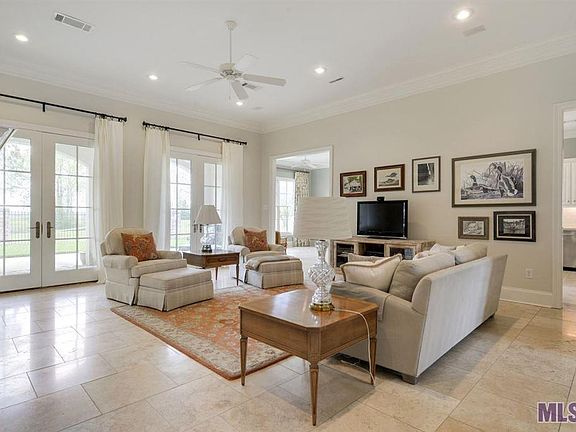 5th image of 58440 Village Ct