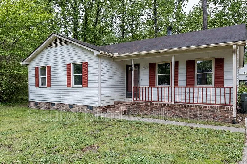 3 bed, 2.0 bath, 1327 sqft, $1,675 — Photo 4