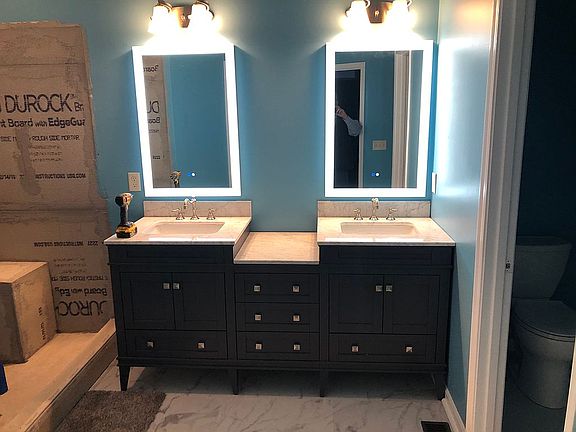 New master vanity
