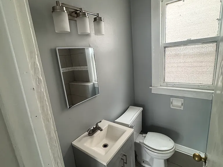 7250 S Langley Ave #1M — Photo 3