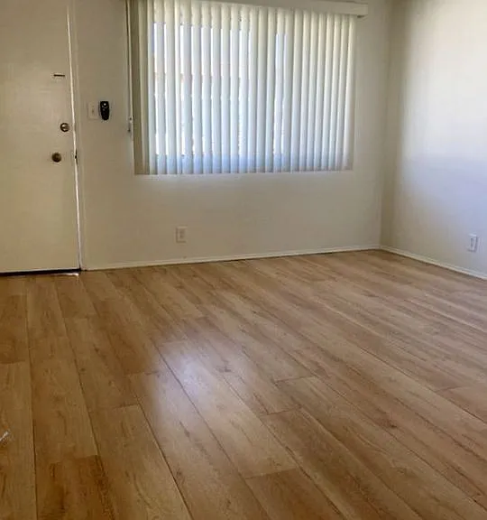 1641 S Westgate Ave #8 — Photo 5