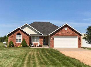 13596 Briarwood Rd, Joplin, MO 64804