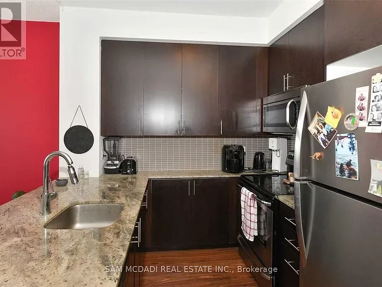 260 Sackville St #909 — Photo 5