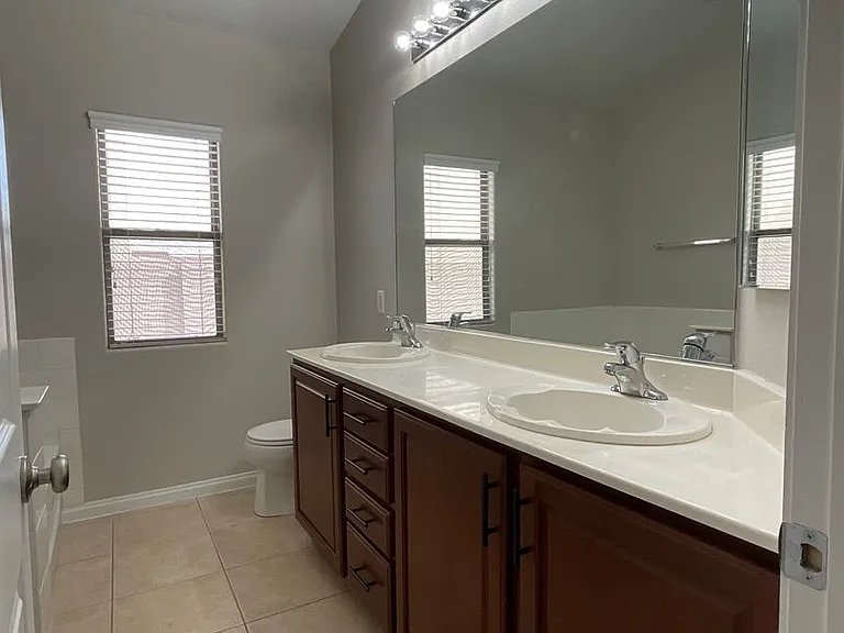 5016 Crying Heart St — Photo 7