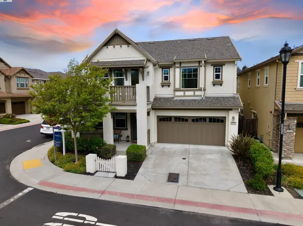 6876 Alamilla Dr, Dublin, CA 94568