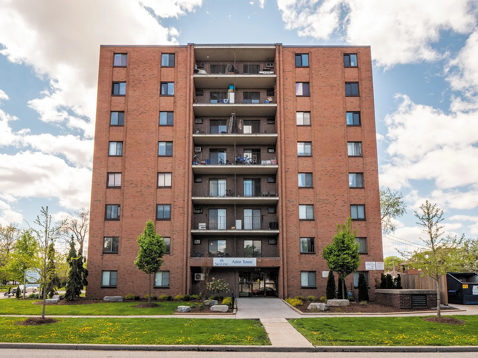 Askin Tower Apartments — Photo 2