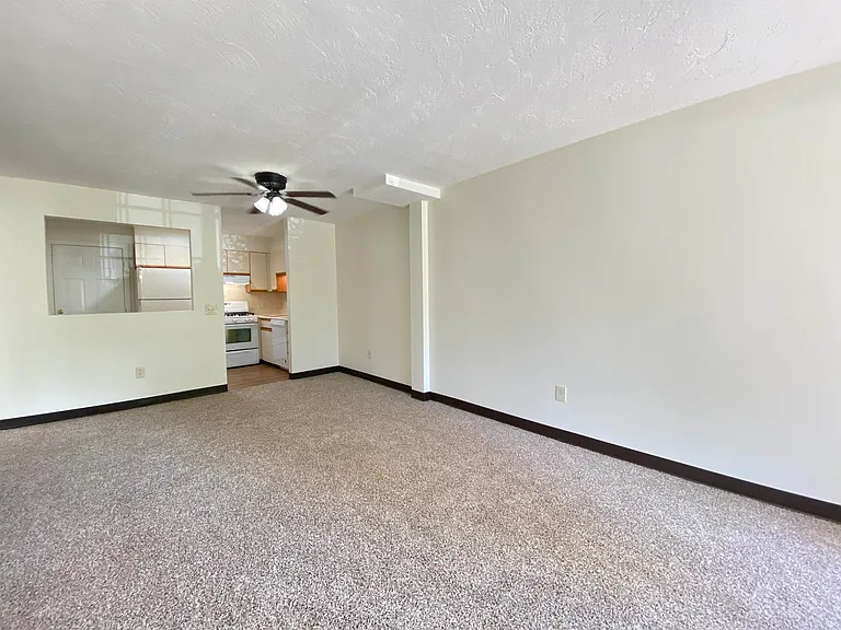 379 Huse Rd #33 — Photo 19