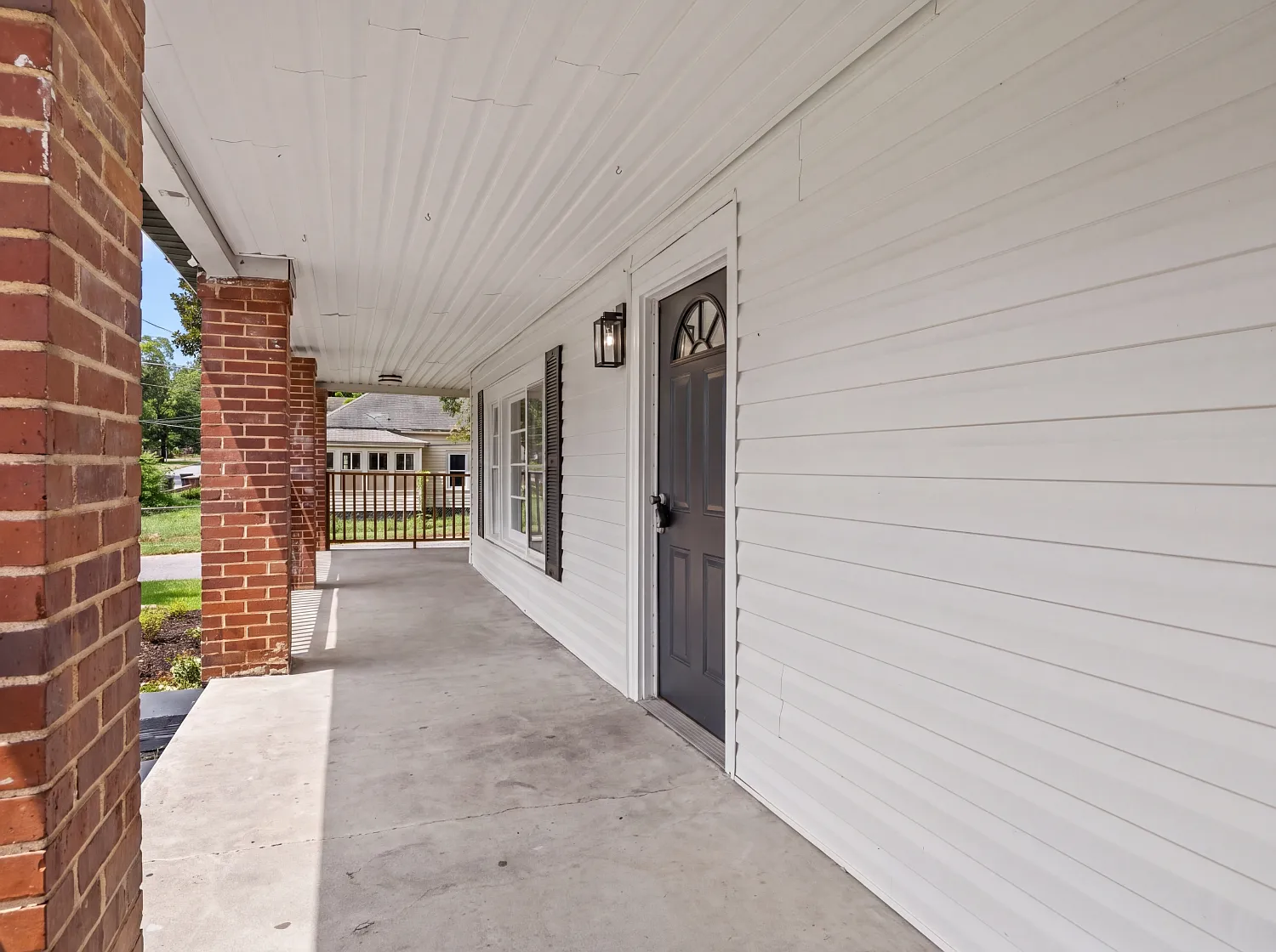 4 bed, 1738 sqft, $1,600 — Photo 3