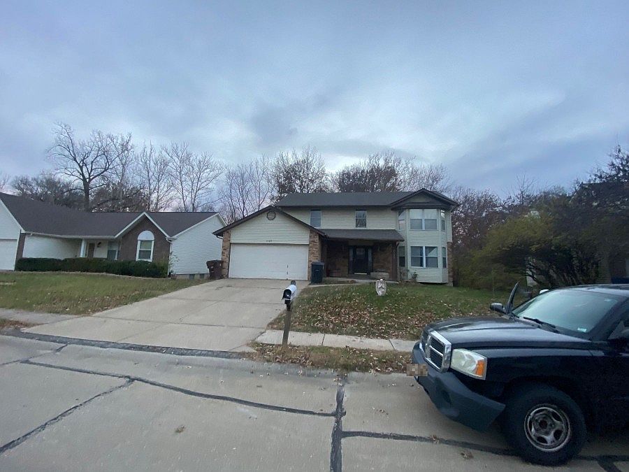 1st image of 1125 Carrington Dr