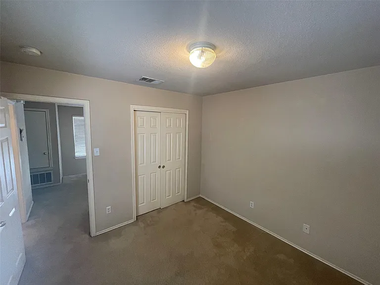 1211 Peyton Pl — Photo 21