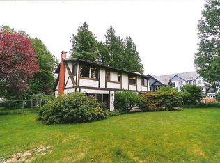 7041 193rd St, Surrey, BC V4N 1N2