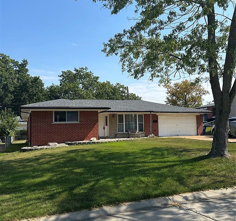 1st image of 807 Walden Dr