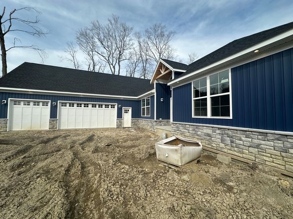 67830 Ashley Ave, Richmond, MI 48062