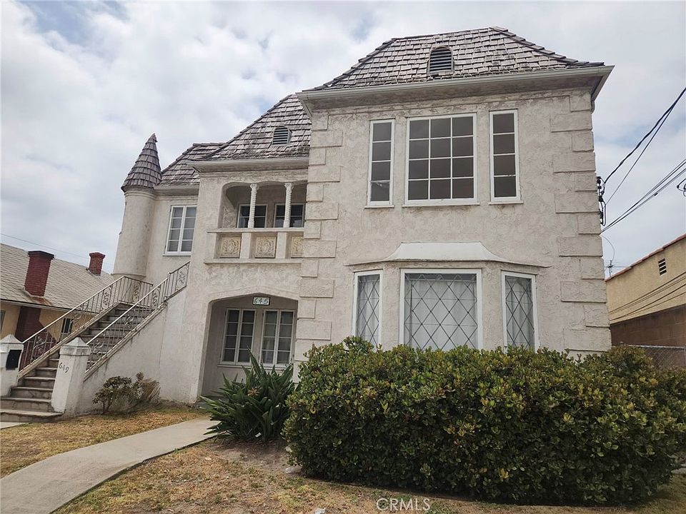 1st image of 637 W 11th St