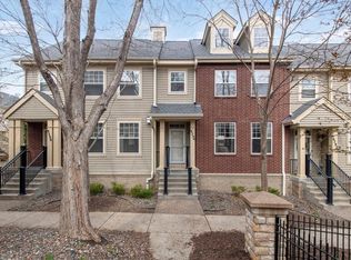 8294 Townsend Dr, Eden Prairie, MN 55344