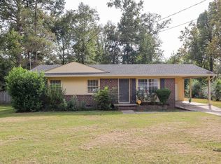 1205 Fairlane Dr, Dothan, AL 36301