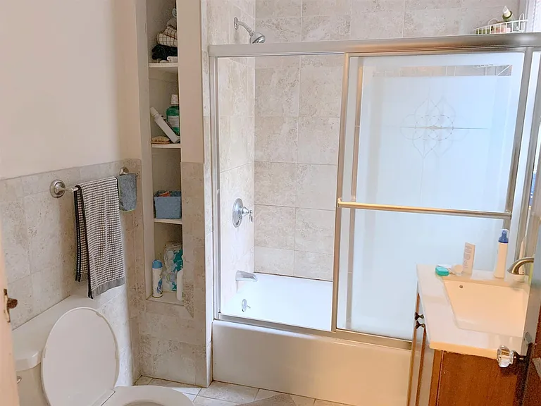 14 Chandler St #2 — Photo 15