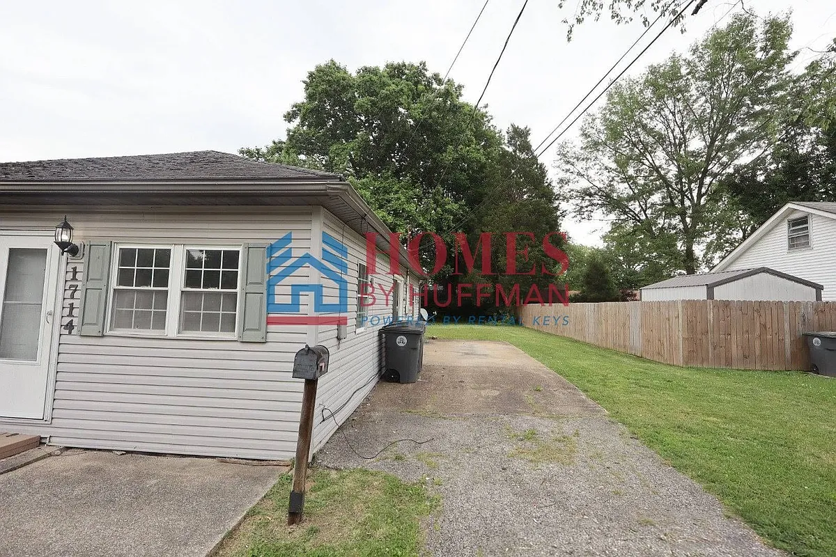 Building Photo - 1714 Vann Ave