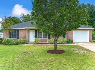5910 Meadow Ln N, Crestview, FL 32539