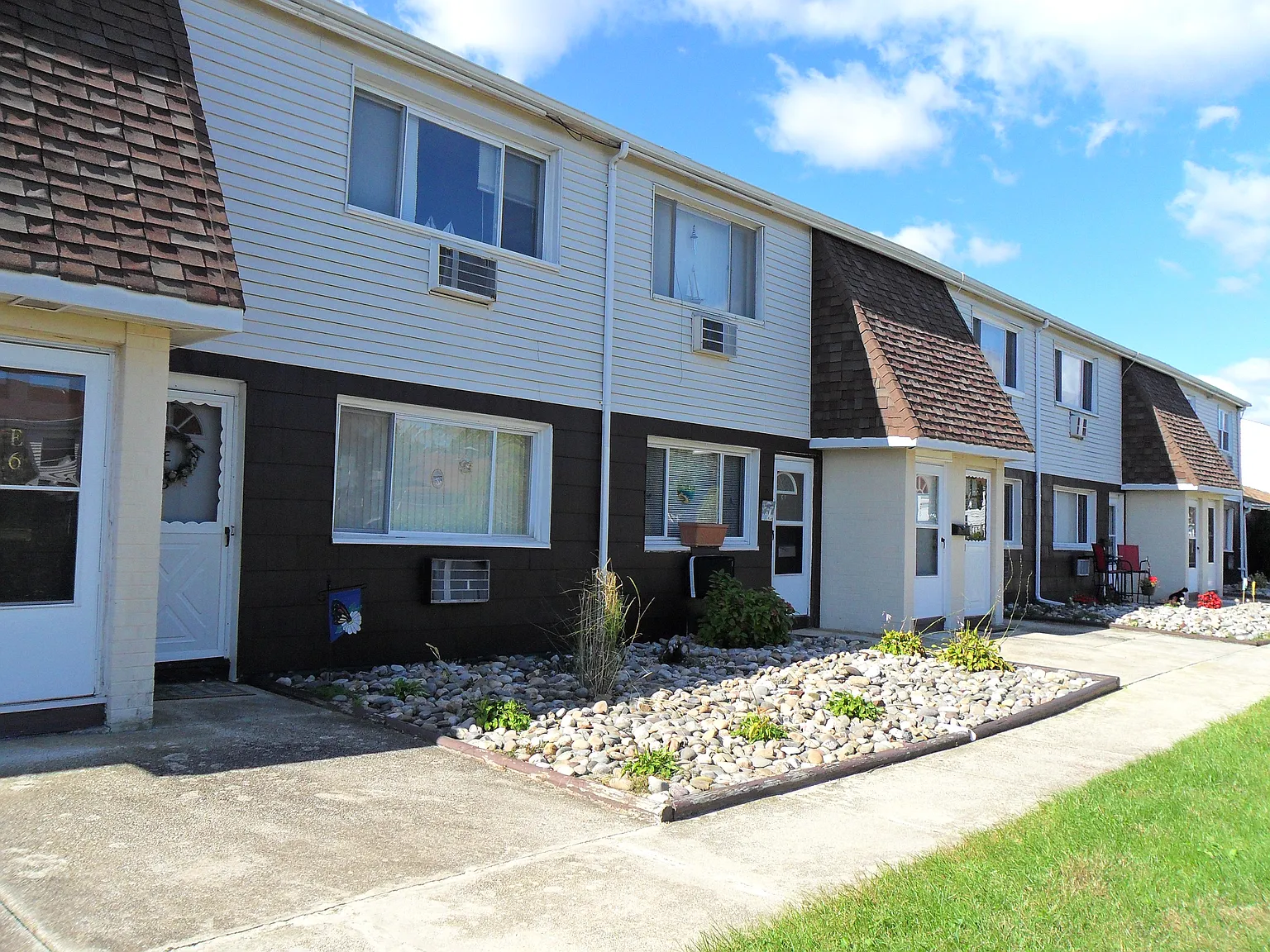1 bed, 688 sqft, $1,850 — Photo 2