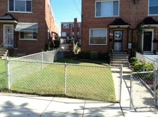 1254 Farragut Pl NE, Washington, DC