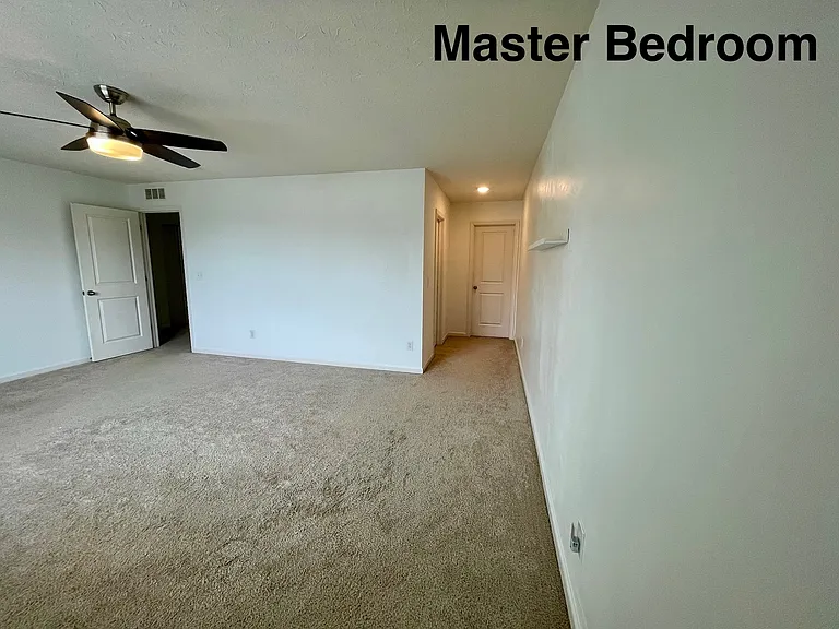 4464 Averly Park Cir — Photo 15