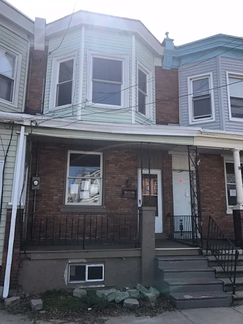 318 Powell St photo 1