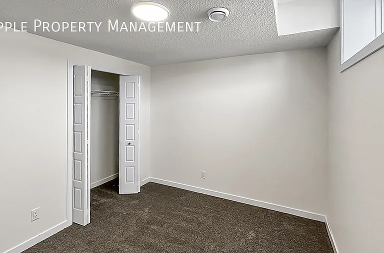 104 Marmot Way NW #LOWER — Photo 6