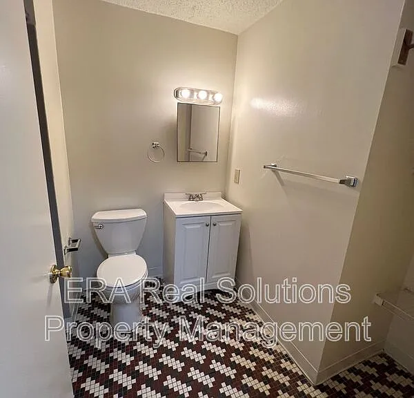 7875 Reading Rd #18 — Photo 4