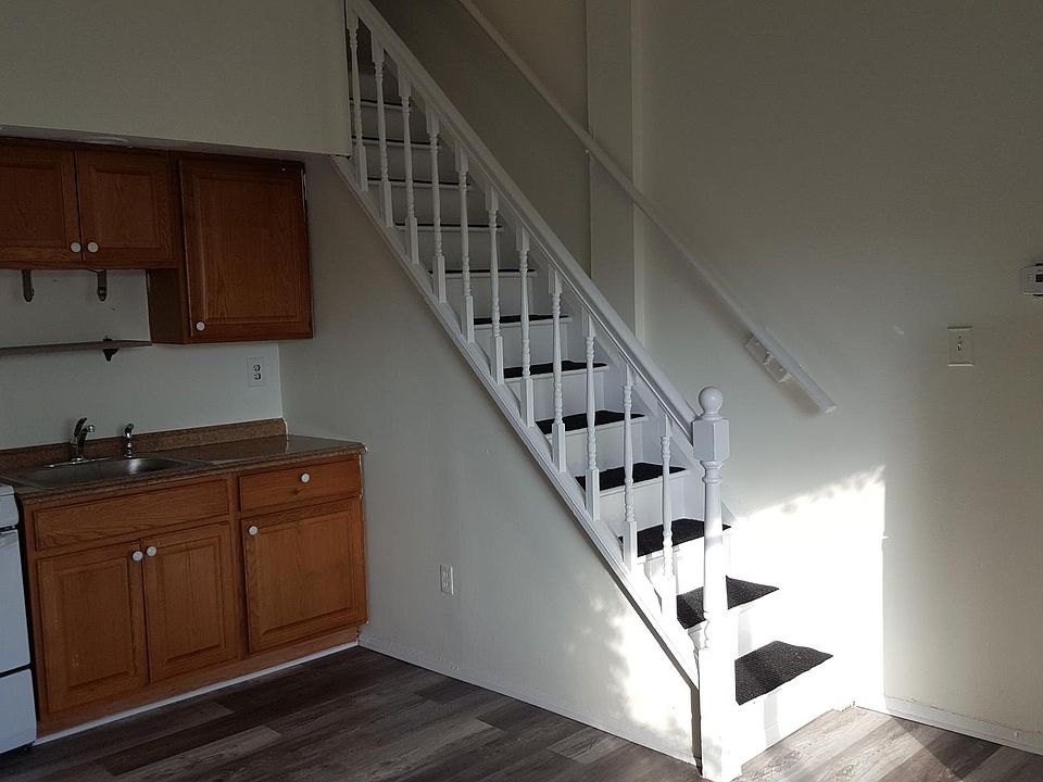 1st image of 100 Pierce St APT 3C