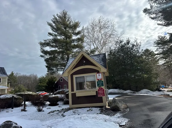 24 Summer Village Rd Unit 207, Westford, MA 01886