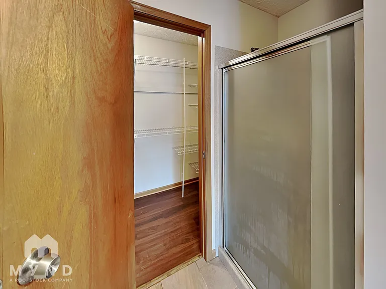 801 Ashford Glen Dr — Photo 10