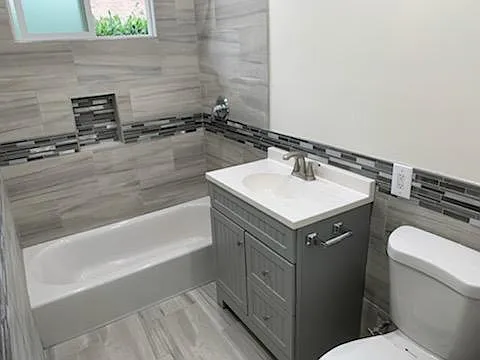 54 Roswell Ave #B — Photo 4