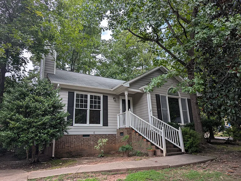 2900 Enson Pl — Photo 1