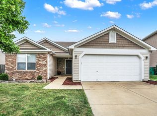 3734 Golden Grain Dr, Whitestown, IN 46075