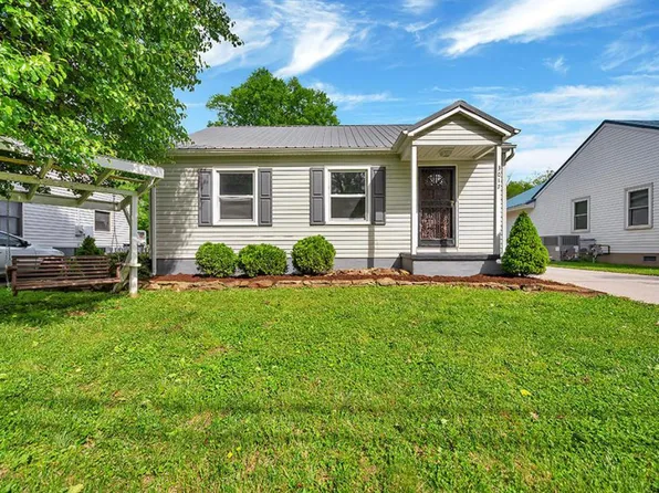 3017 Boright Dr, Knoxville, TN 37917