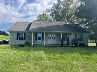 3023 Fork Rd, Glasgow, KY 42141