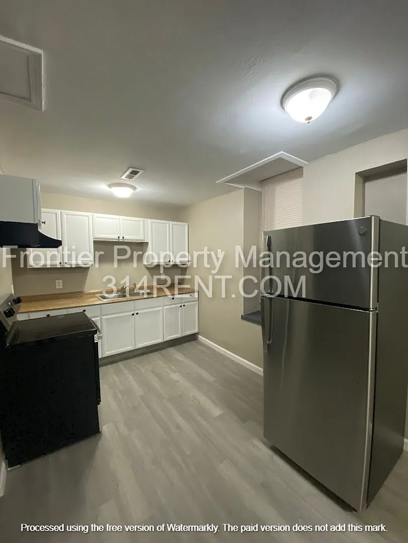 1717 S Tucker Blvd (Maintenance Call First) — Photo 2