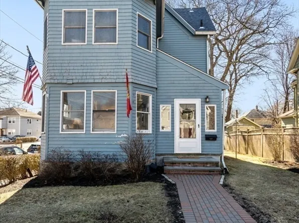 2 Orris St, Newton, MA 02466