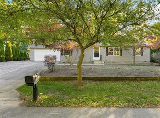2910 Winding Waters Ln, Elkhart, IN 46514