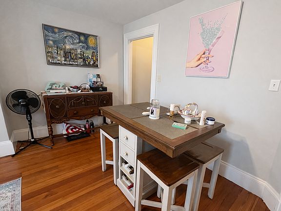 3rd image of 187 Bay State Rd APT 5