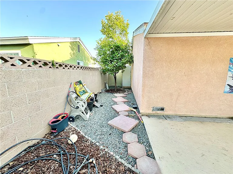 6351 Marcella Way — Photo 20
