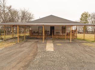 820 E Okmulgee Ave, Checotah, OK 74426