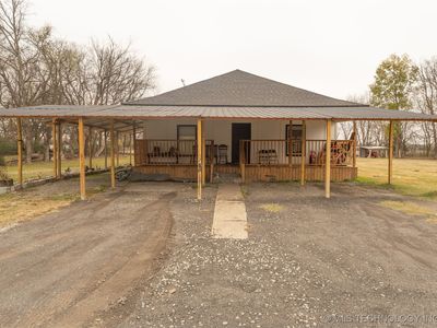820 E Okmulgee Ave, Checotah, OK, 74426
