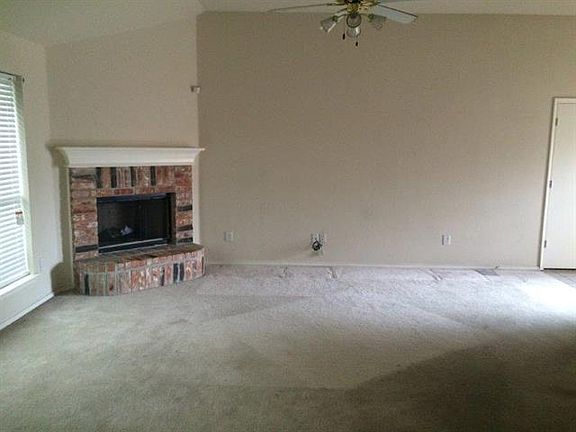 2nd image of 124 Jennings Dr