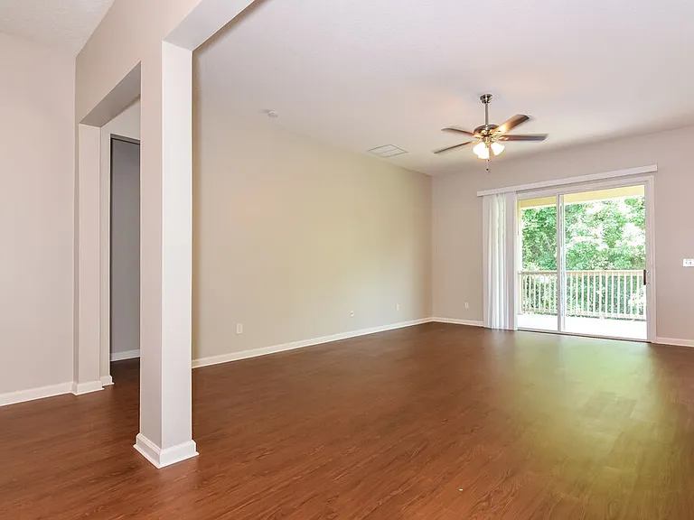 632 Chestwood Chase Dr — Photo 4
